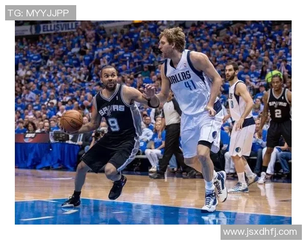 2015年小牛与马刺季后赛第三场激战回顾与精彩瞬间分析