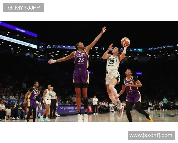 2018年自由队与火花队比赛比分历史回顾与分析