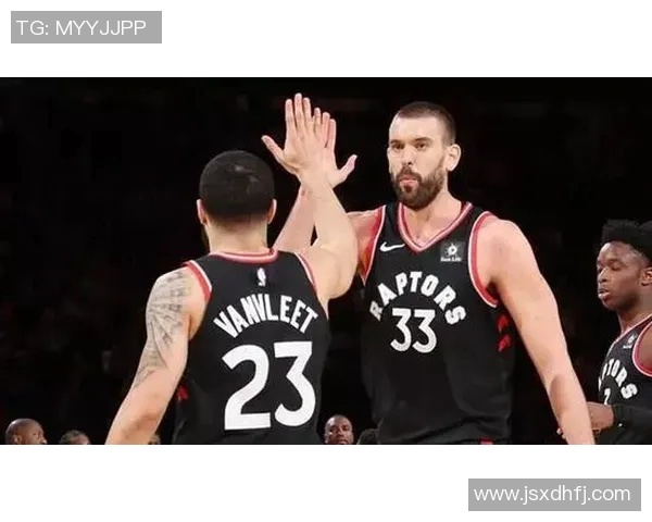 约纳斯瓦兰丘纳斯的篮球之路与职业生涯成就探讨