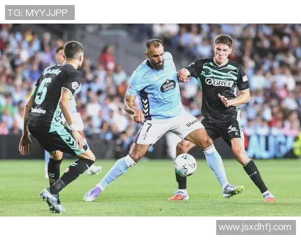 2019年雷恩与贝蒂斯激战回顾精彩瞬间与战术分析