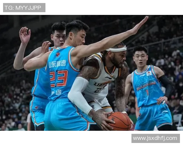 CBA联赛激战辽宁队迎战江苏队双方争夺季后赛名额的关键之战