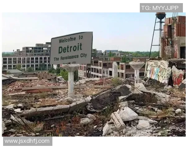 底特律城与流市的对比分析探讨城市发展与衰退的深层原因