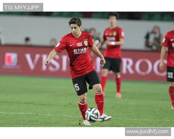 恒大与川崎首发阵容揭晓双方战术对决引发球迷热议