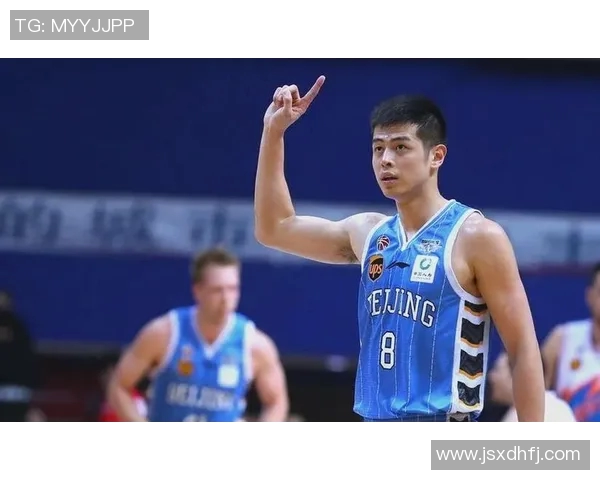方硕在篮球赛场的崛起与挑战揭秘他的职业生涯与未来发展方向