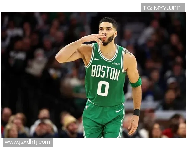 杰森塔图姆如何在NBA赛场上展现出超凡的领导力与竞技才能