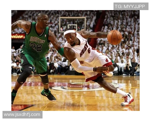 热火与凯尔特人激烈对抗引发场内冲突球员们纷纷上阵捍卫尊严